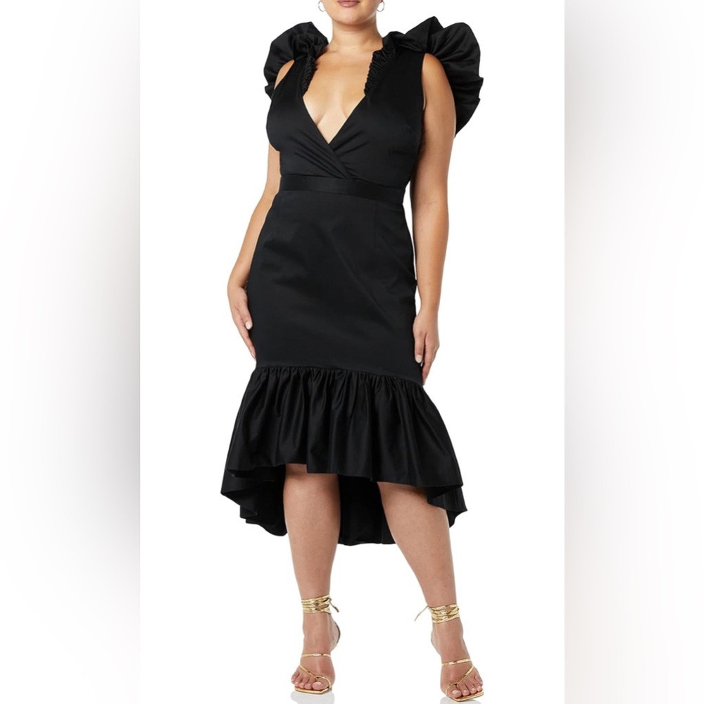 Elegant Black Ruffled Dress - Picture 4 of 4